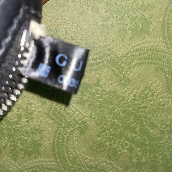Gucci Black Embossed Leather Belt Bag - Picture 10 of 11